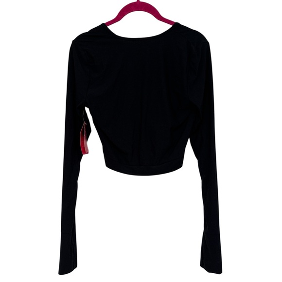 Butter Wrap Top with Thumb Holes NWT - Picture 6 of 7